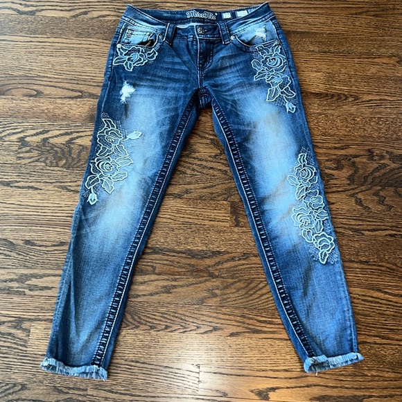 Miss Me Floral Embroidered Signature Skinny Ankle Jeans Style E7767AK2A - Picture 4 of 12